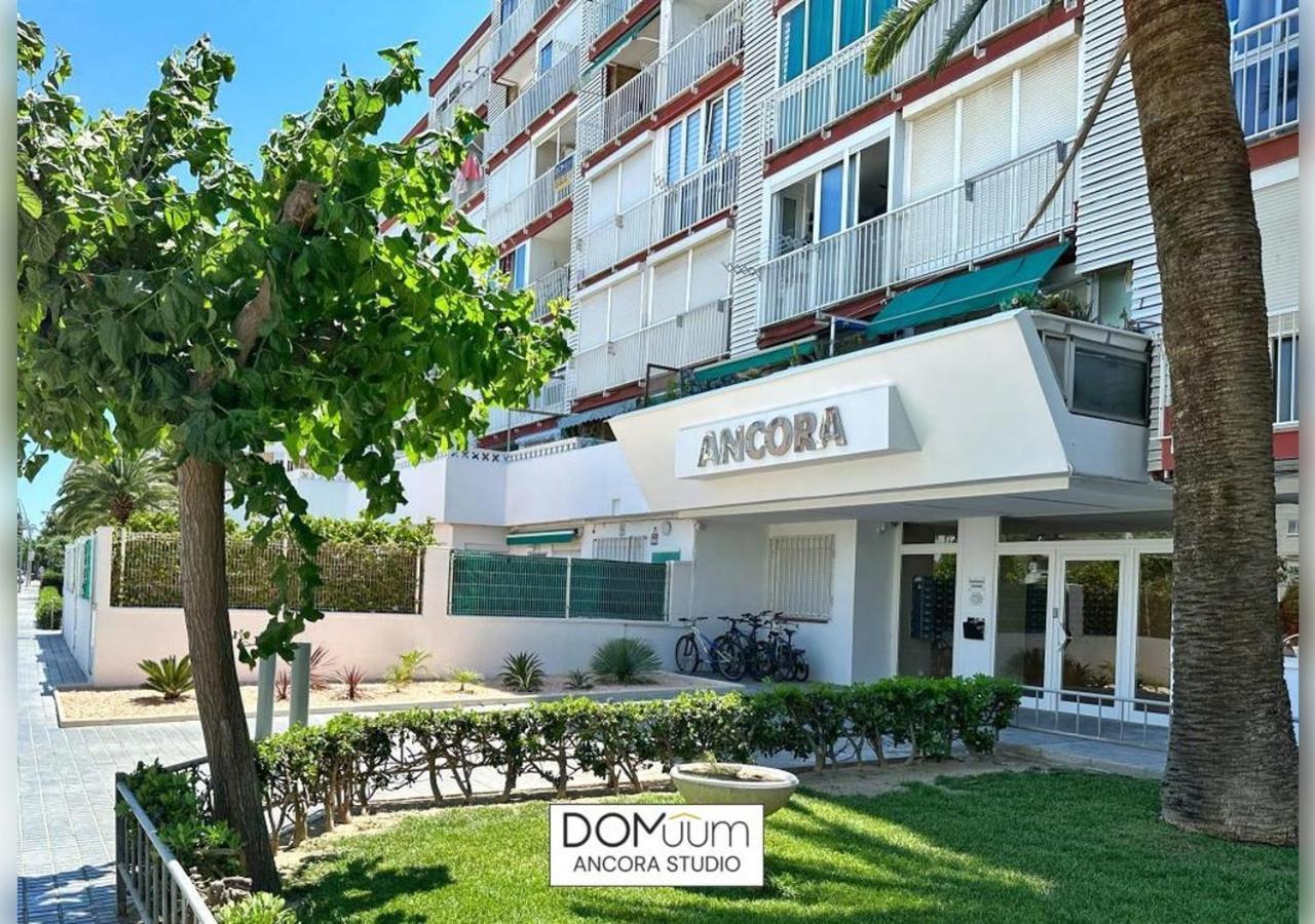 Domuum Holidays - Ancora Studio La Pineda Exterior photo
